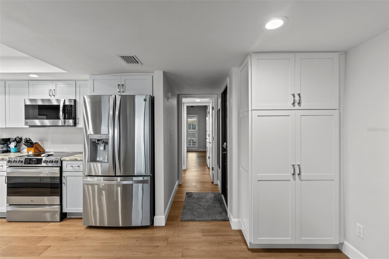 200 120TH AVE W #8A, TREASURE ISLAND, FL, 33706