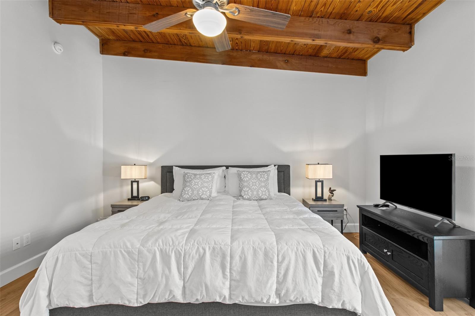 200 120TH AVE W #8A, TREASURE ISLAND, FL, 33706