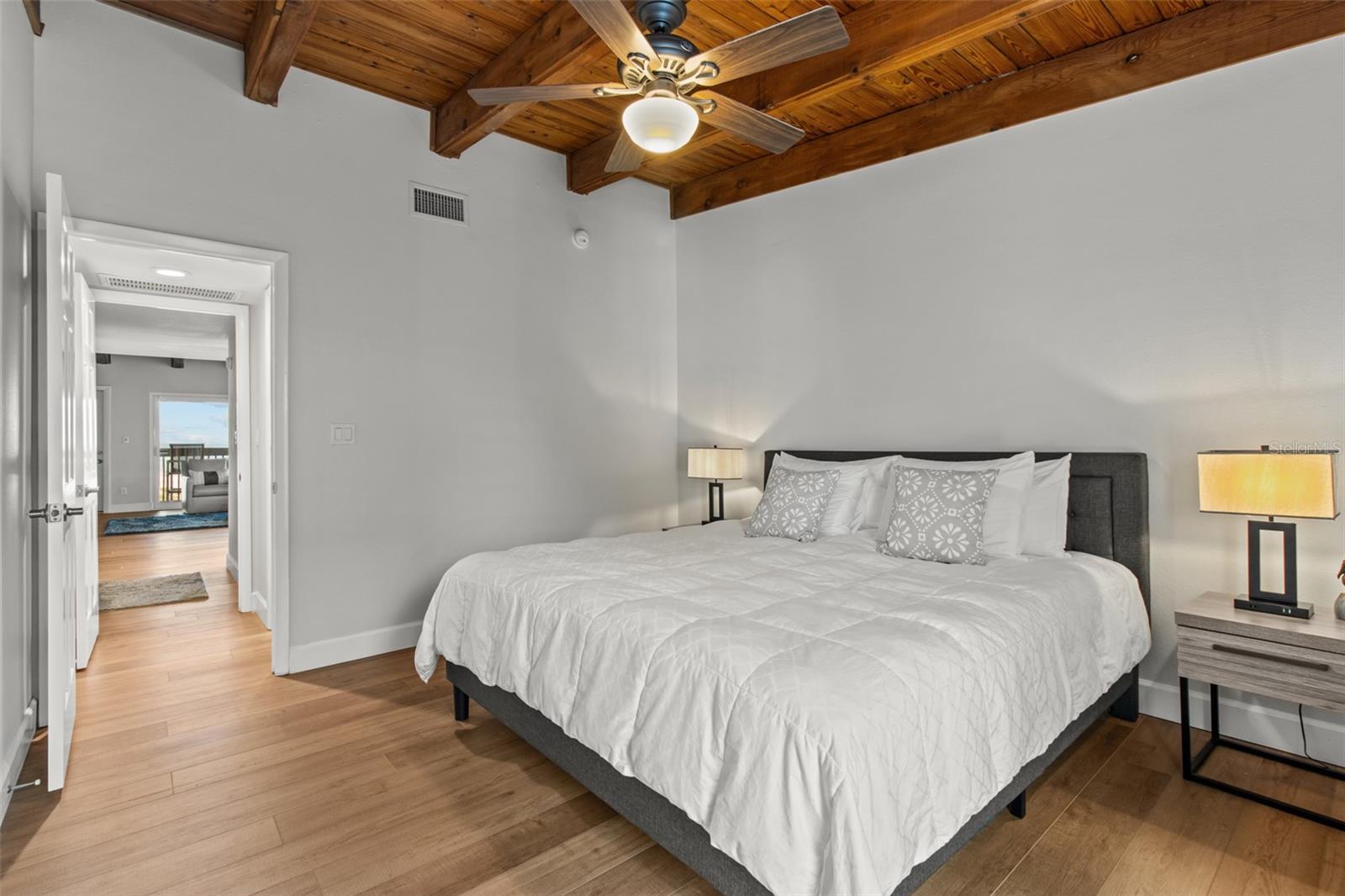 200 120TH AVE W #8A, TREASURE ISLAND, FL, 33706