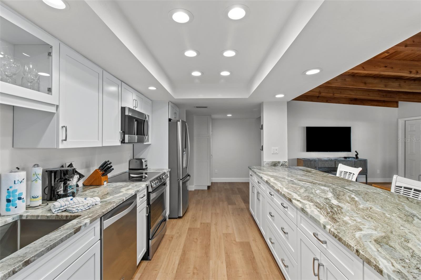 200 120TH AVE W #8A, TREASURE ISLAND, FL, 33706