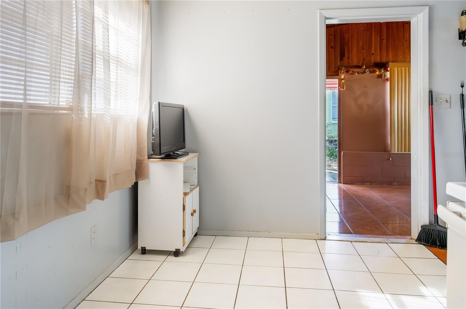 1524 STEVENSONS DR, CLEARWATER, FL, 33755