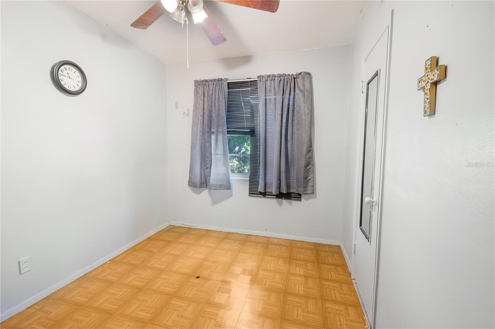 1524 STEVENSONS DR, CLEARWATER, FL, 33755