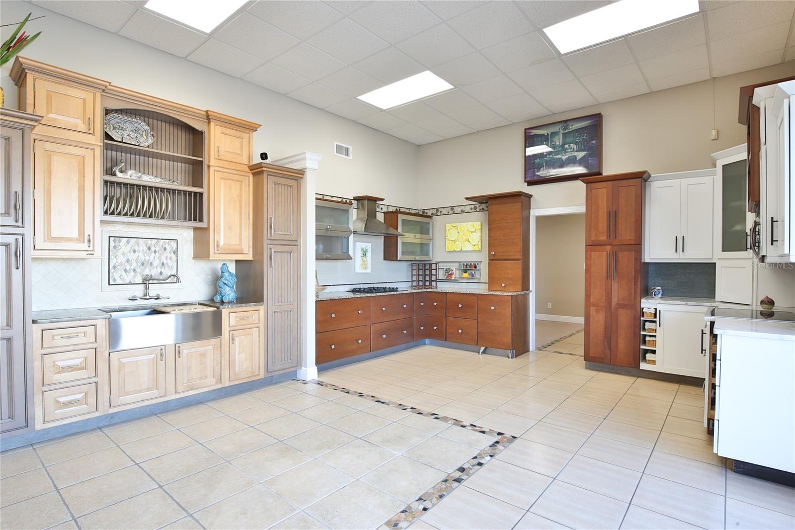 2430 17TH ST, SARASOTA, FL, 34234