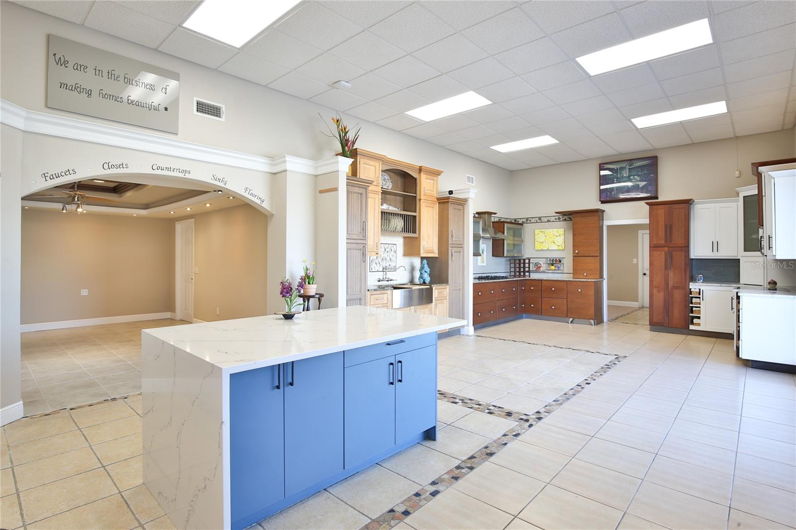 2430 17TH ST, SARASOTA, FL, 34234
