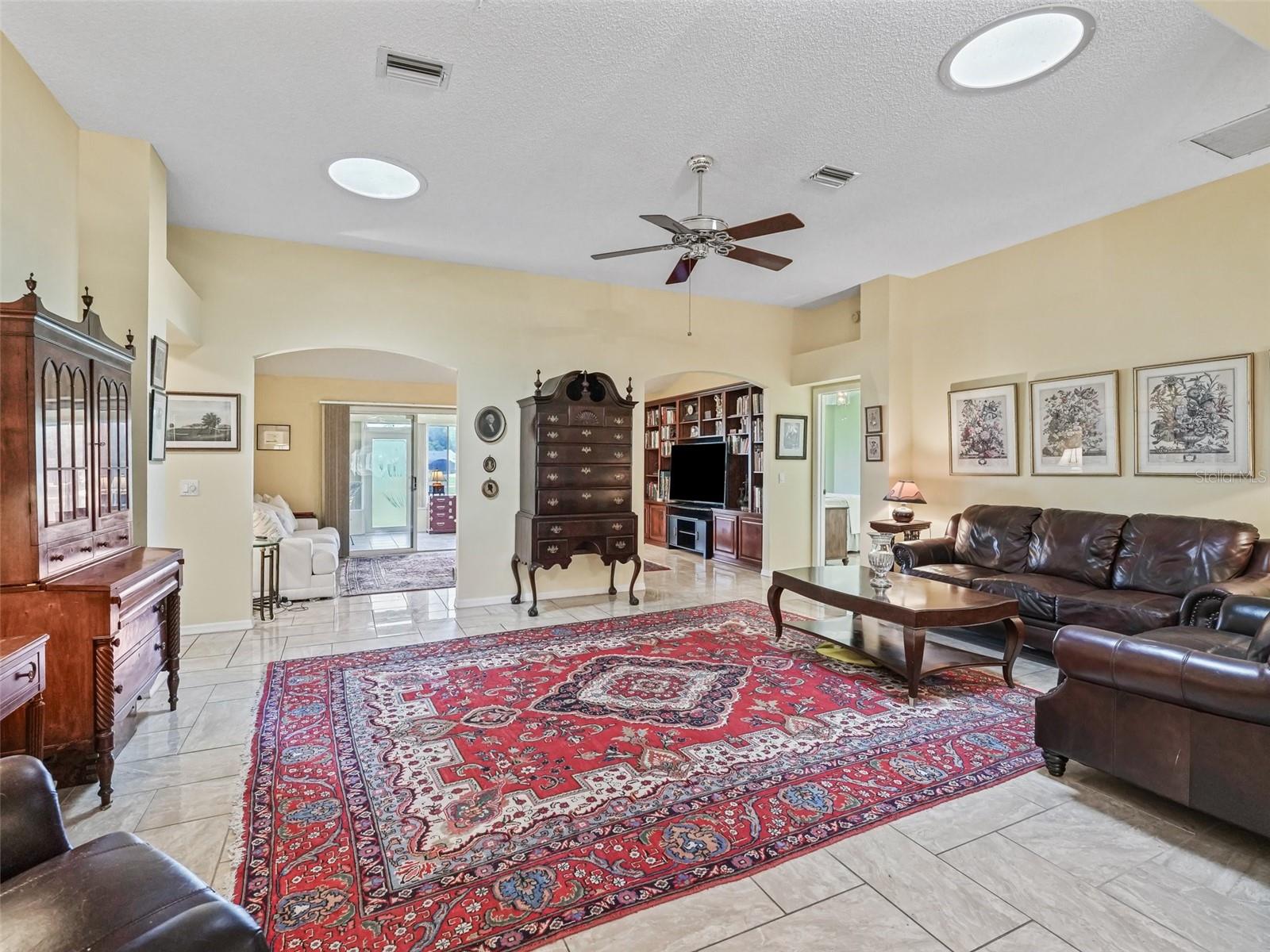304 GONZALES PL, THE VILLAGES, FL, 32159