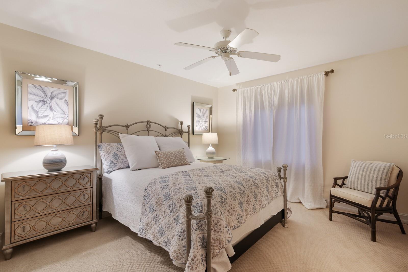 405 BEACH RD #B, SARASOTA, FL, 34242