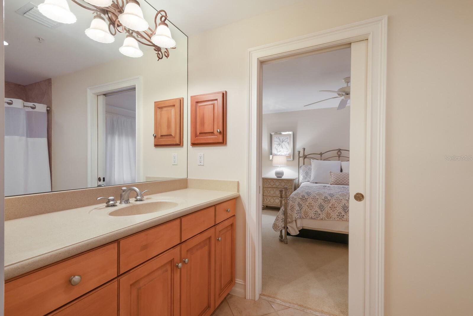 405 BEACH RD #B, SARASOTA, FL, 34242