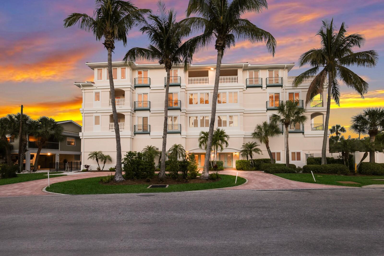 405 BEACH RD #B, SARASOTA, FL, 34242