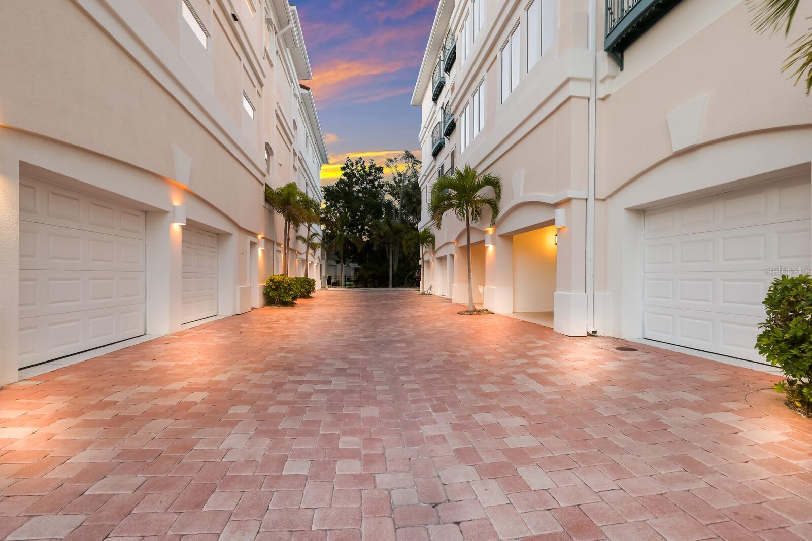 405 BEACH RD #B, SARASOTA, FL, 34242