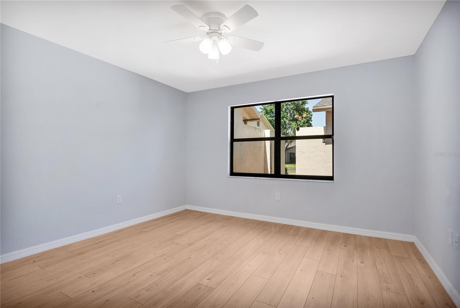 2205 CYPRESS COVE DR, TAVARES, FL, 32778