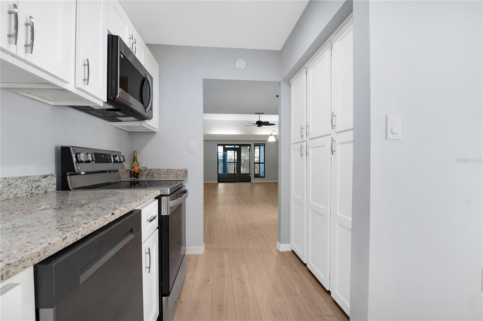 2205 CYPRESS COVE DR, TAVARES, FL, 32778