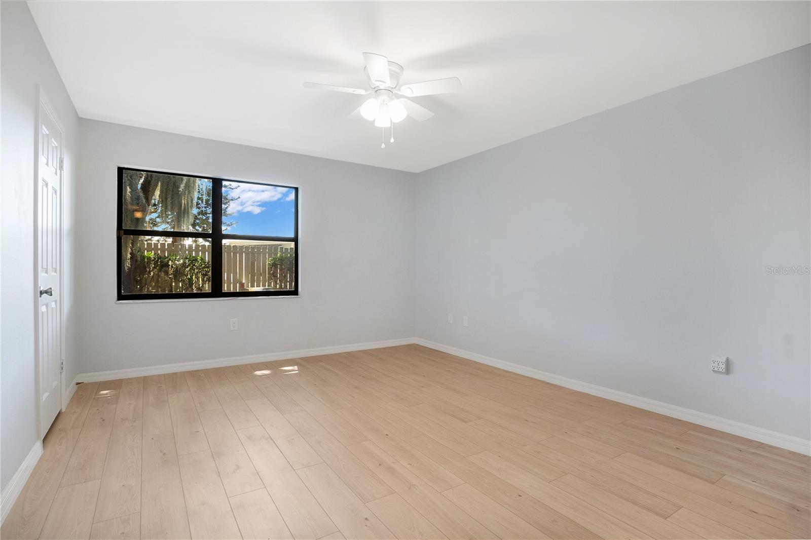 2205 CYPRESS COVE DR, TAVARES, FL, 32778