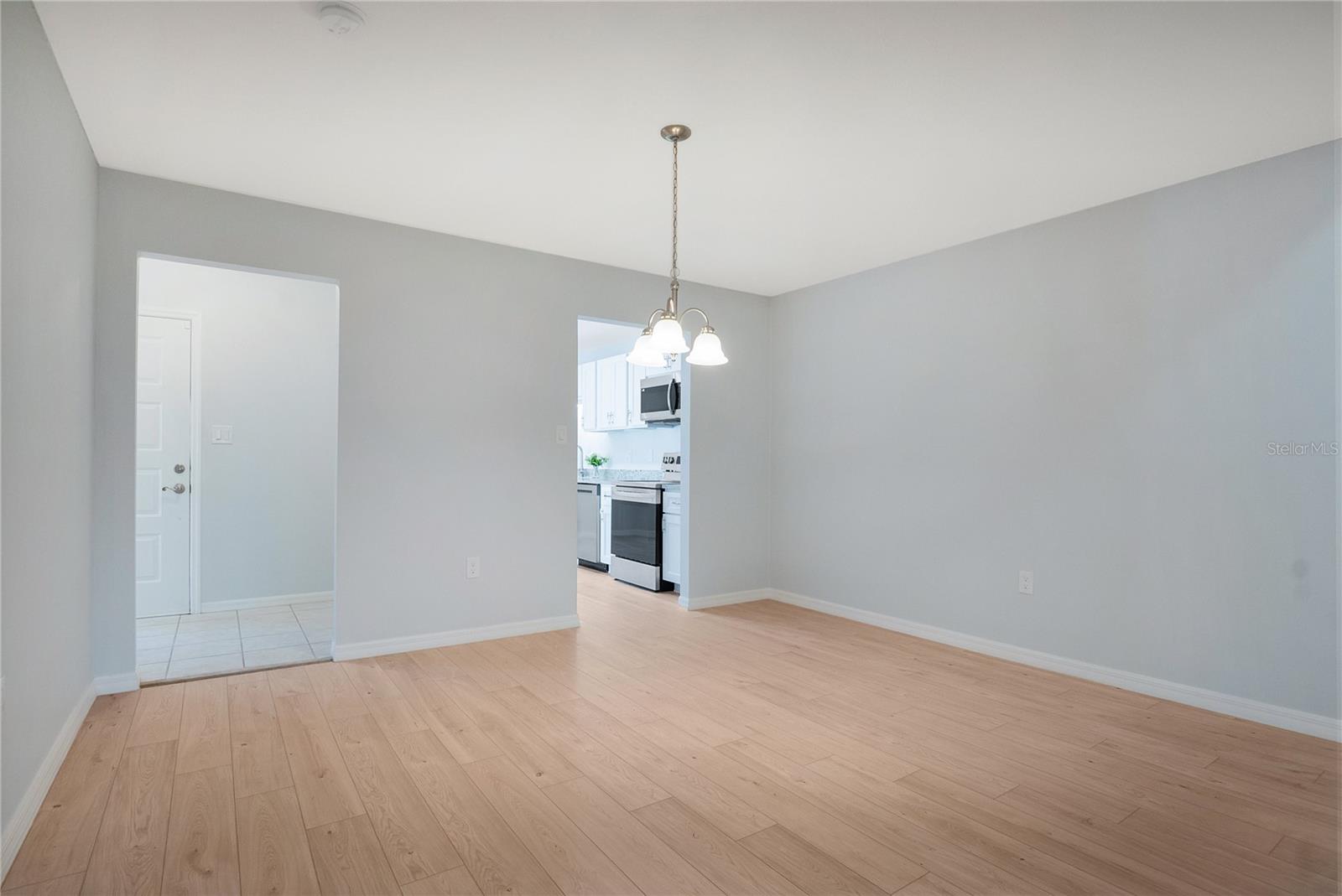 2205 CYPRESS COVE DR, TAVARES, FL, 32778