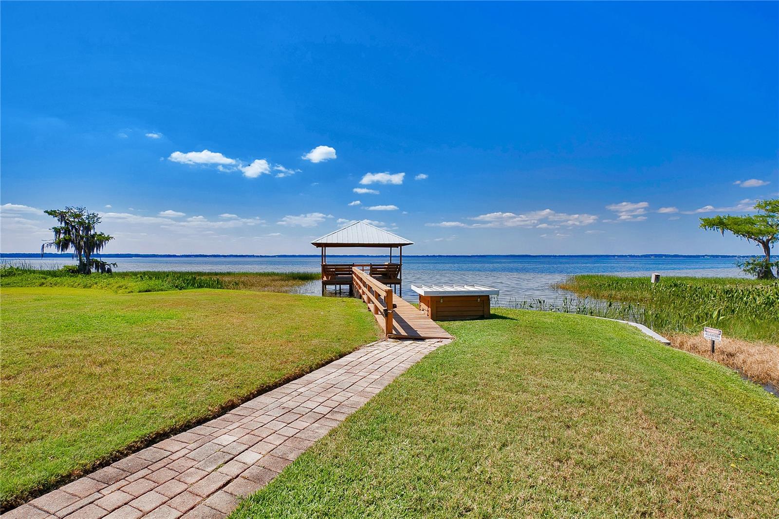 2205 CYPRESS COVE DR, TAVARES, FL, 32778