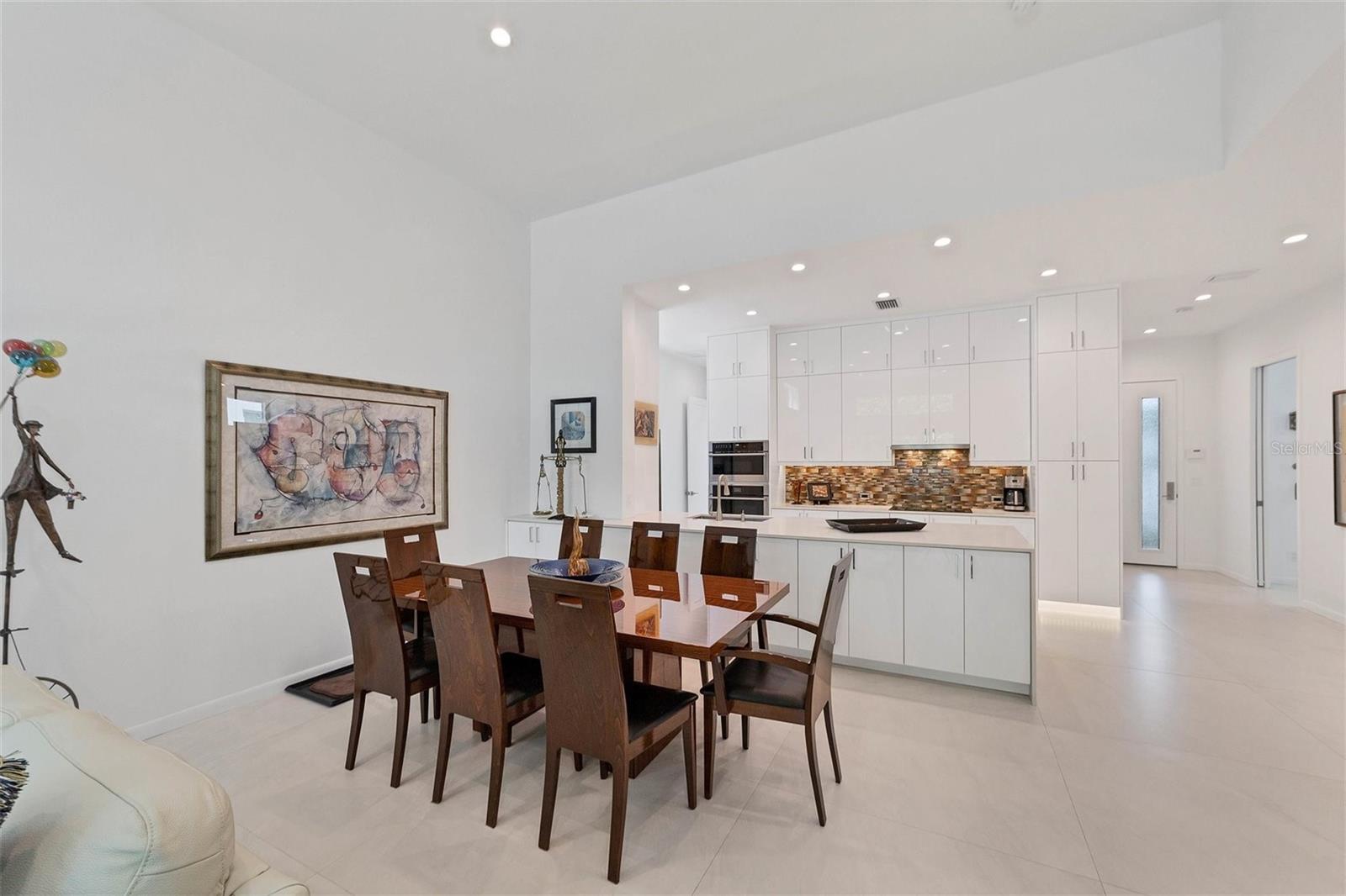 2135 HYDE PARK ST, SARASOTA, FL, 34239