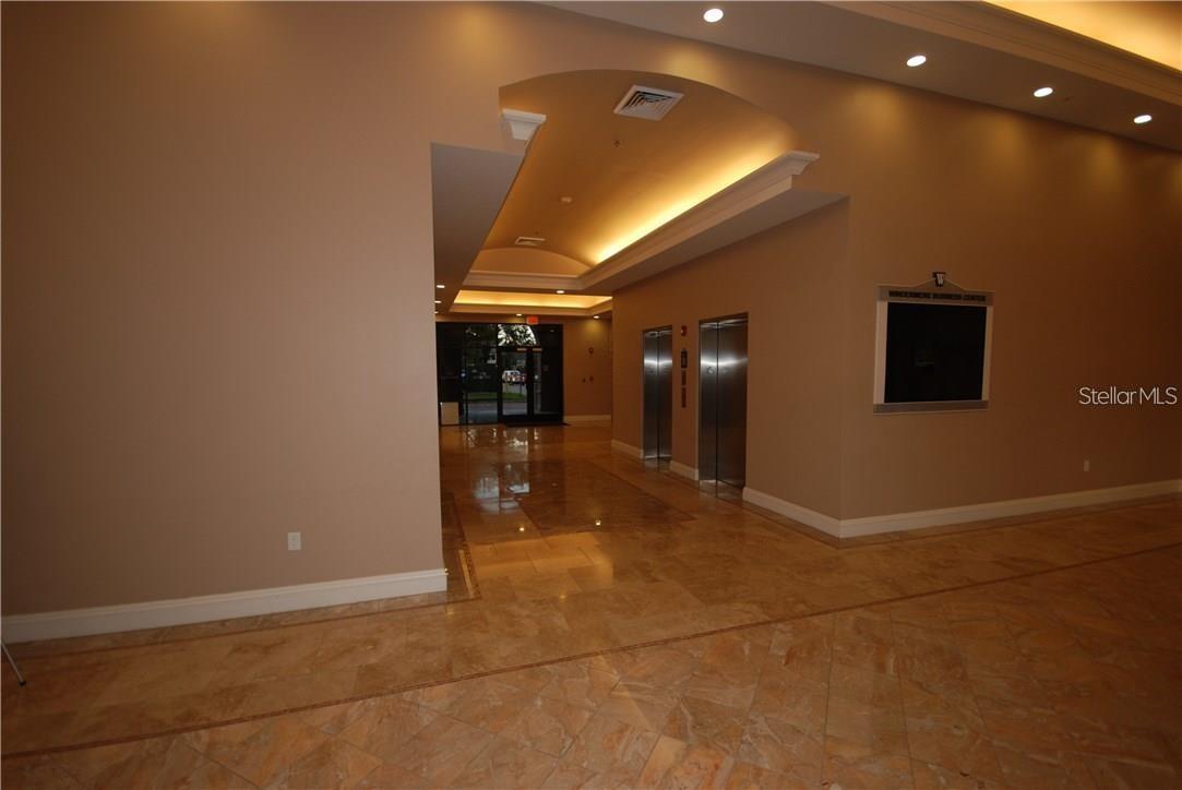 6735 CONROY WINDERMERE RD #215, ORLANDO, FL, 32835