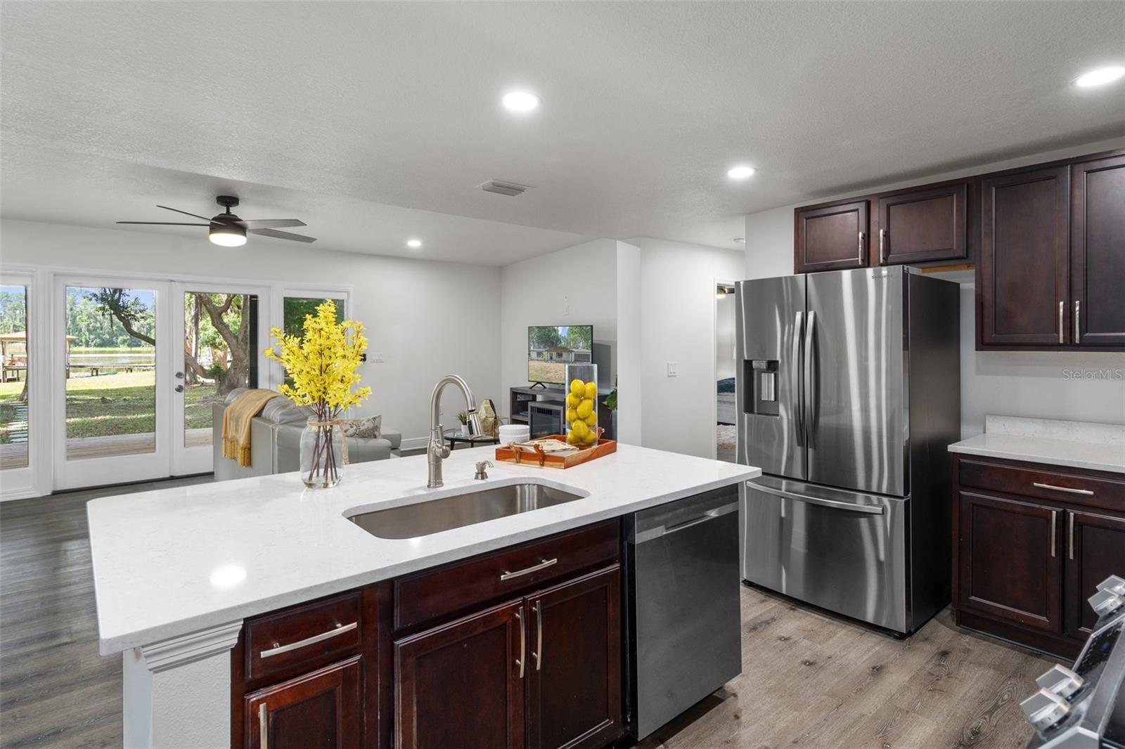 730 CRYSTAL LAKE RD, LUTZ, FL, 33548