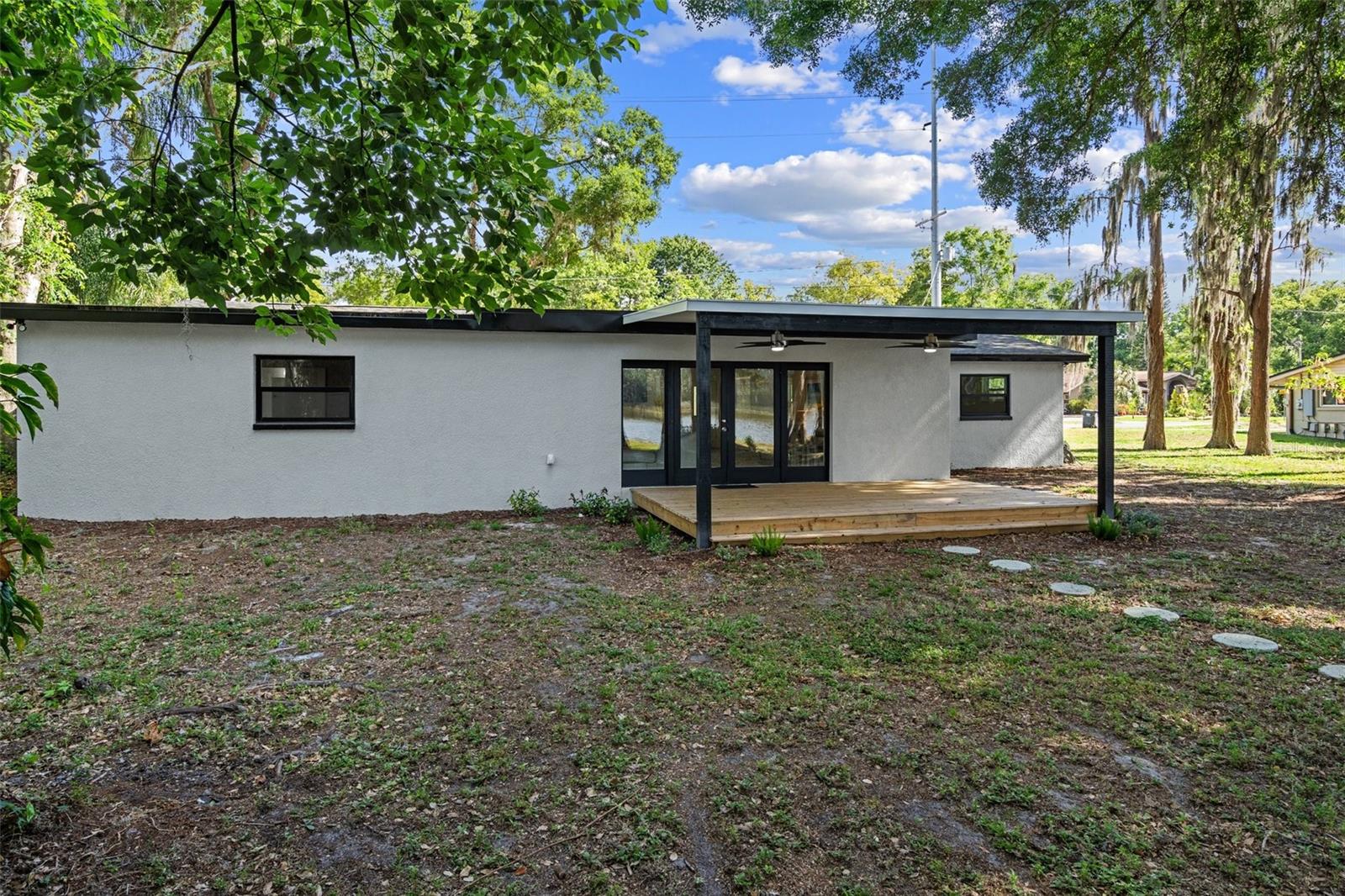 730 CRYSTAL LAKE RD, LUTZ, FL, 33548