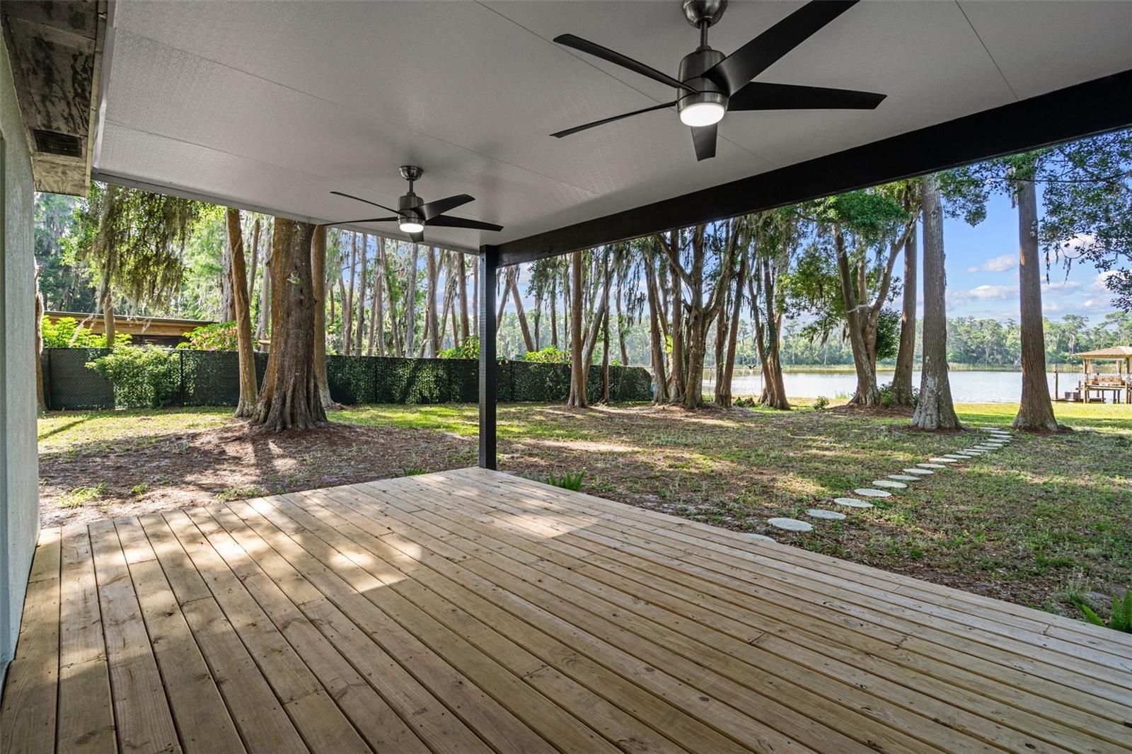 730 CRYSTAL LAKE RD, LUTZ, FL, 33548