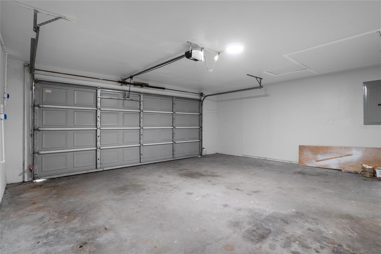 730 CRYSTAL LAKE RD, LUTZ, FL, 33548
