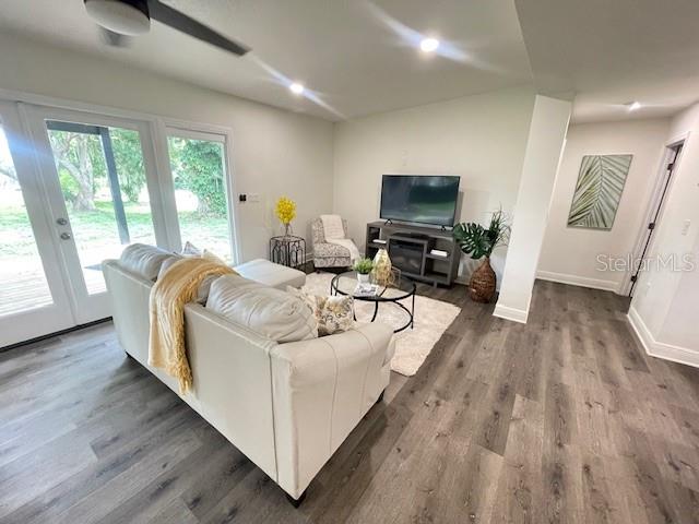 730 CRYSTAL LAKE RD, LUTZ, FL, 33548