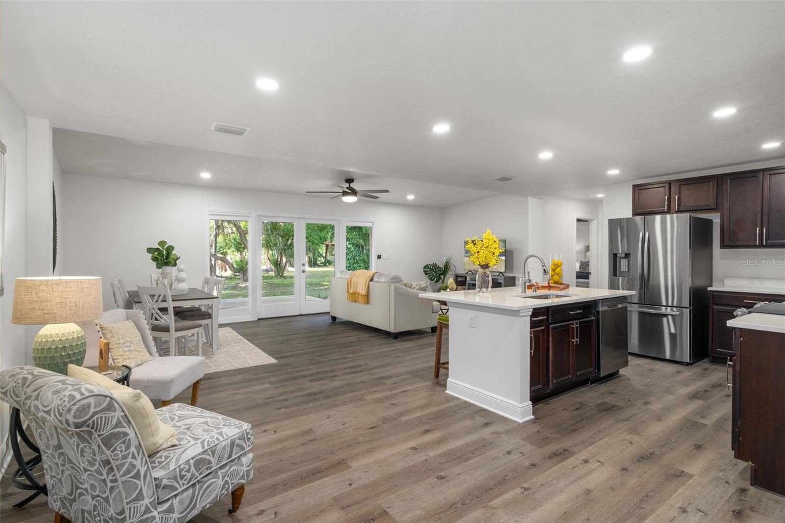 730 CRYSTAL LAKE RD, LUTZ, FL, 33548