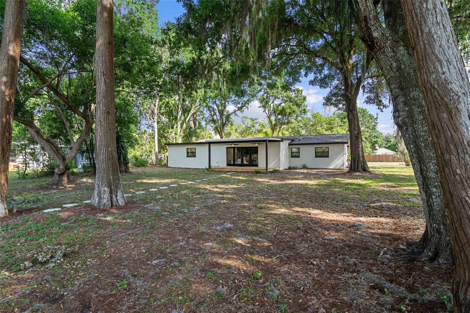 730 CRYSTAL LAKE RD, LUTZ, FL, 33548