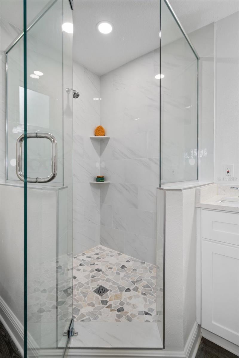 730 CRYSTAL LAKE RD, LUTZ, FL, 33548