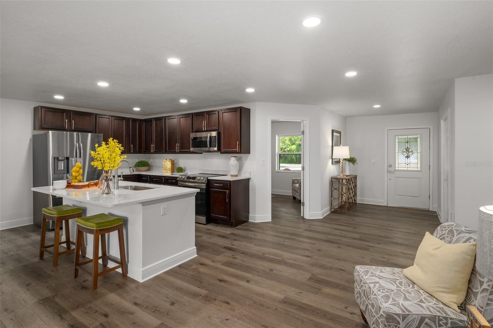 730 CRYSTAL LAKE RD, LUTZ, FL, 33548