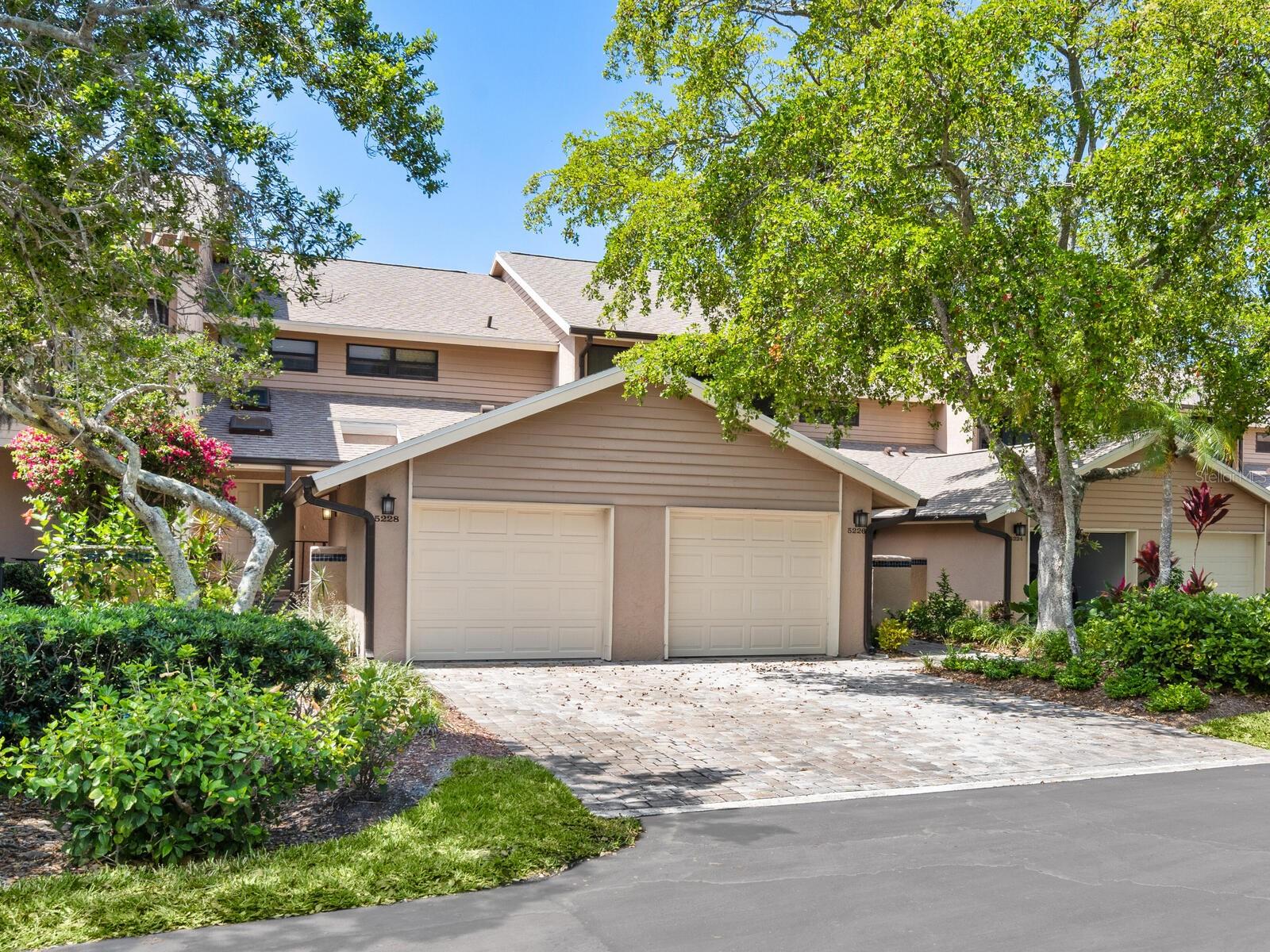 5228 LANDINGS BLVD #202, SARASOTA, FL, 34231