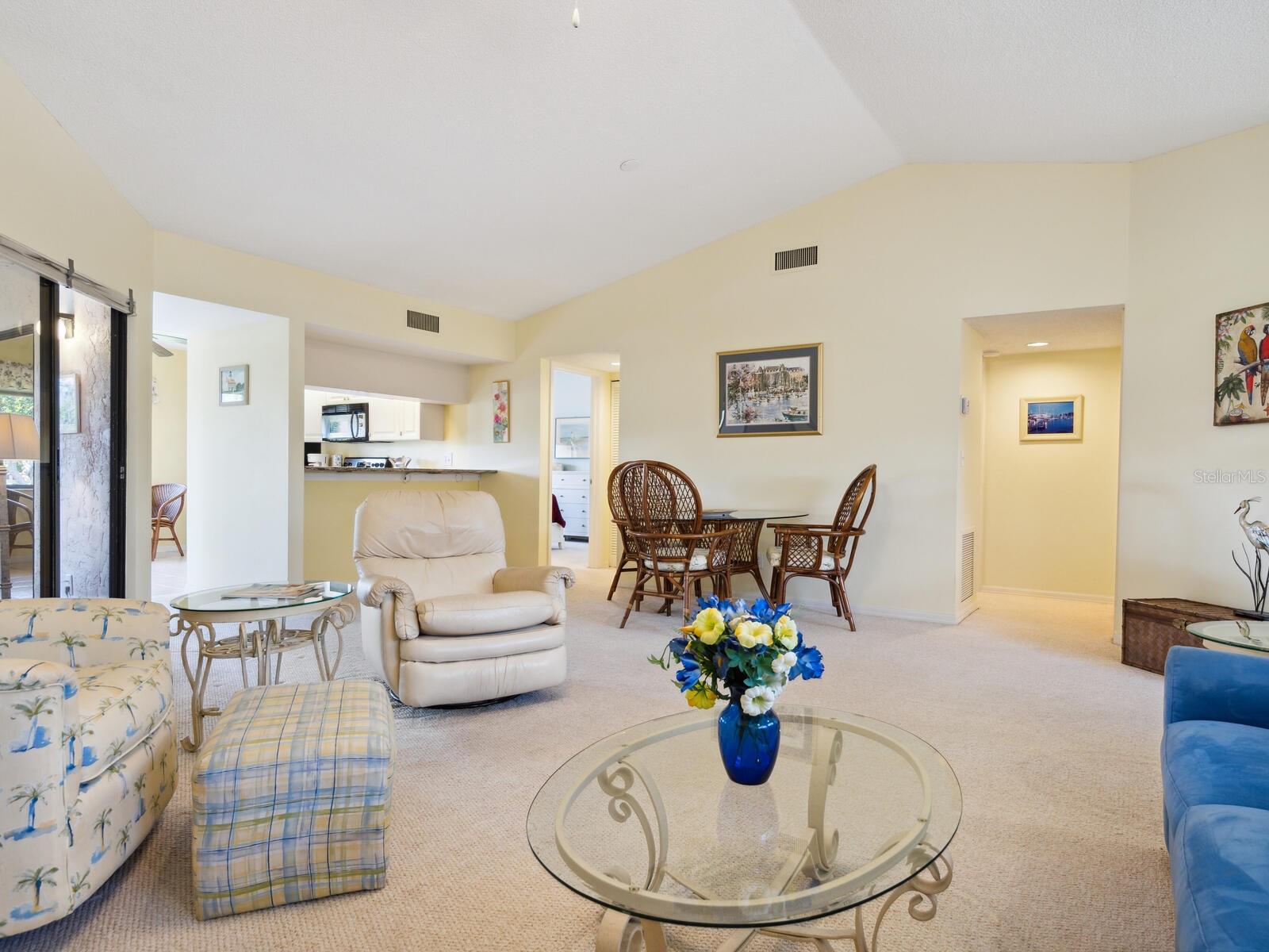 5228 LANDINGS BLVD #202, SARASOTA, FL, 34231