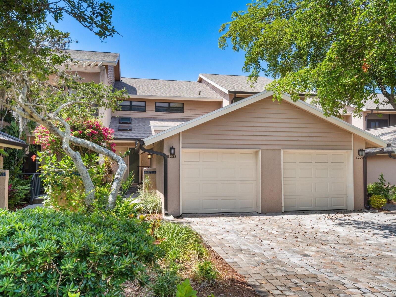 5228 LANDINGS BLVD #202, SARASOTA, FL, 34231