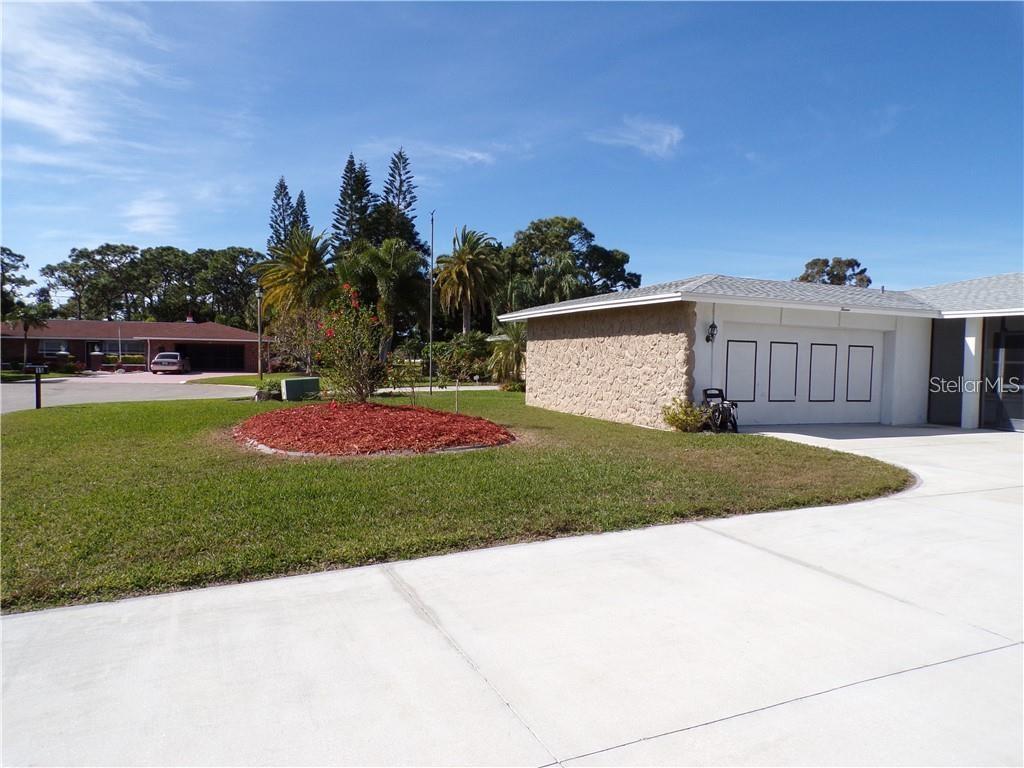 13 OAKLAND HILLS RD, ROTONDA WEST, FL, 33947