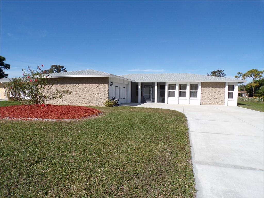 13 OAKLAND HILLS RD, ROTONDA WEST, FL, 33947