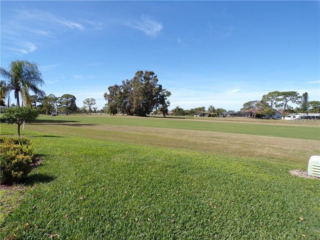 13 OAKLAND HILLS RD, ROTONDA WEST, FL, 33947