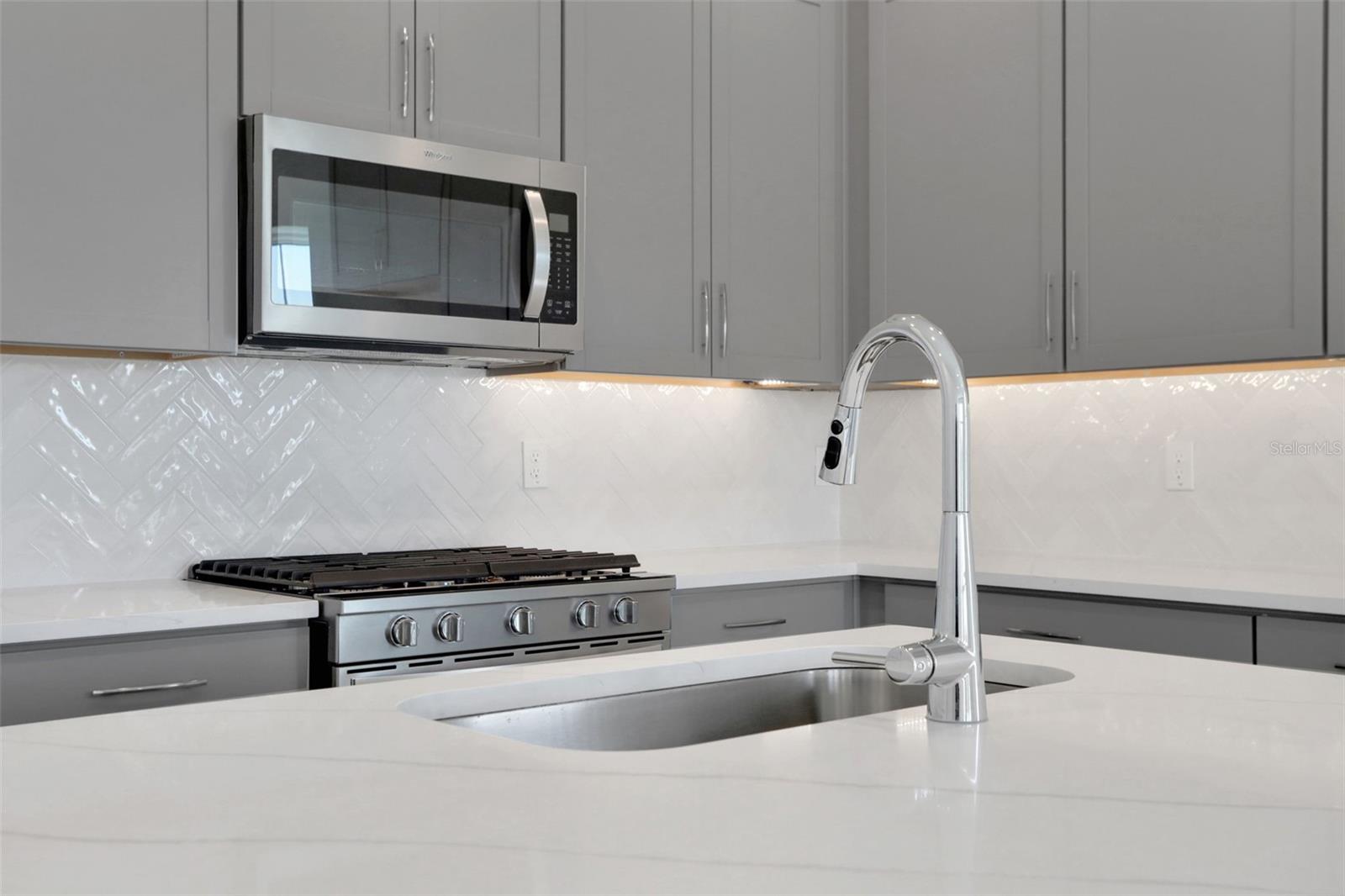 9043 DUANY LN, SARASOTA, FL, 34240