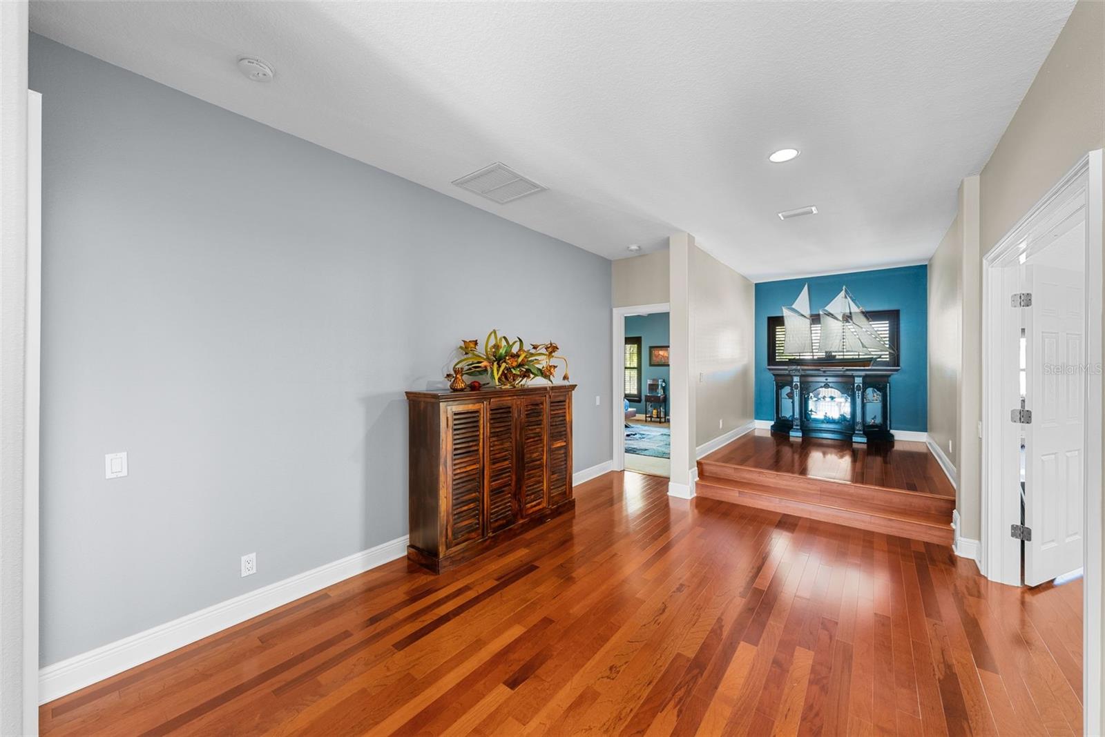 2707 LAKEBREEZE LN S, CLEARWATER, FL, 33759