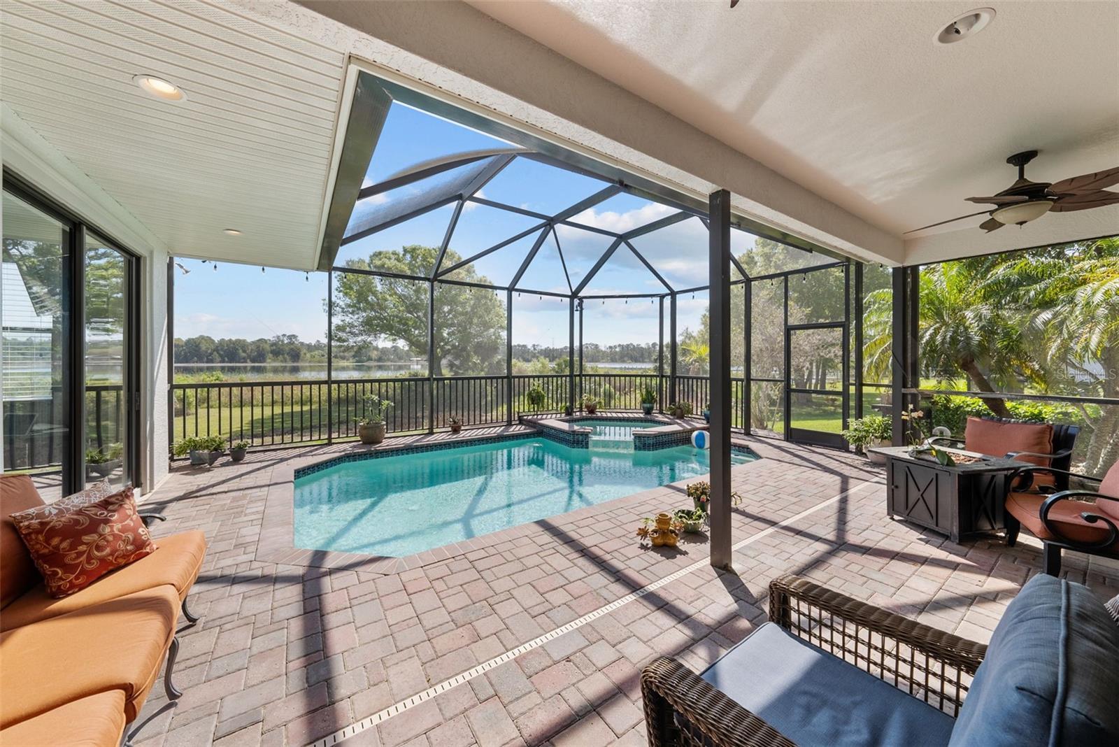2707 LAKEBREEZE LN S, CLEARWATER, FL, 33759