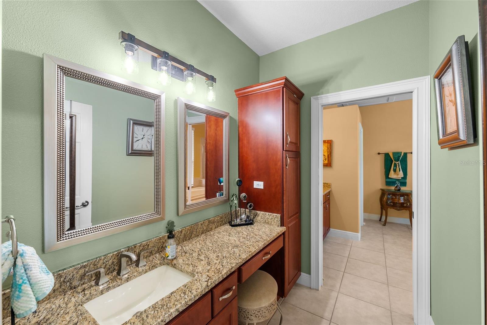 2707 LAKEBREEZE LN S, CLEARWATER, FL, 33759