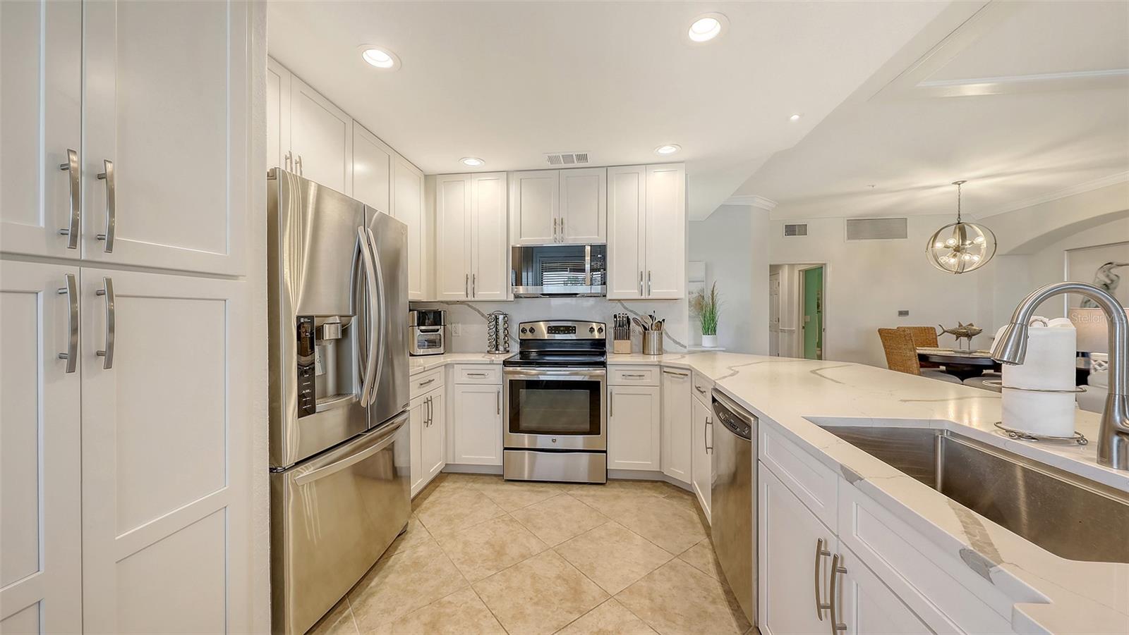 7124 GRAND ESTUARY TRL #104, BRADENTON, FL, 34212