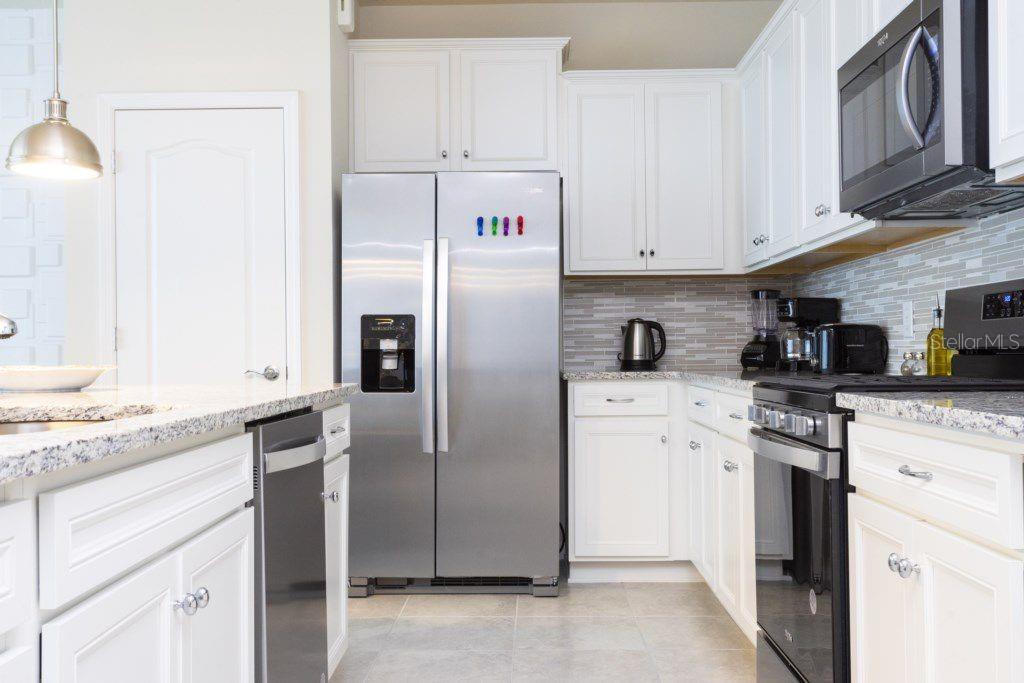 7586 OAK SPRING LN, DAVENPORT, FL, 33837
