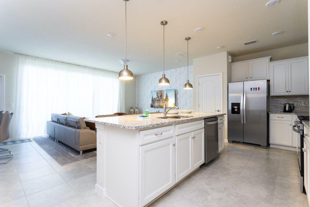 7586 OAK SPRING LN, DAVENPORT, FL, 33837