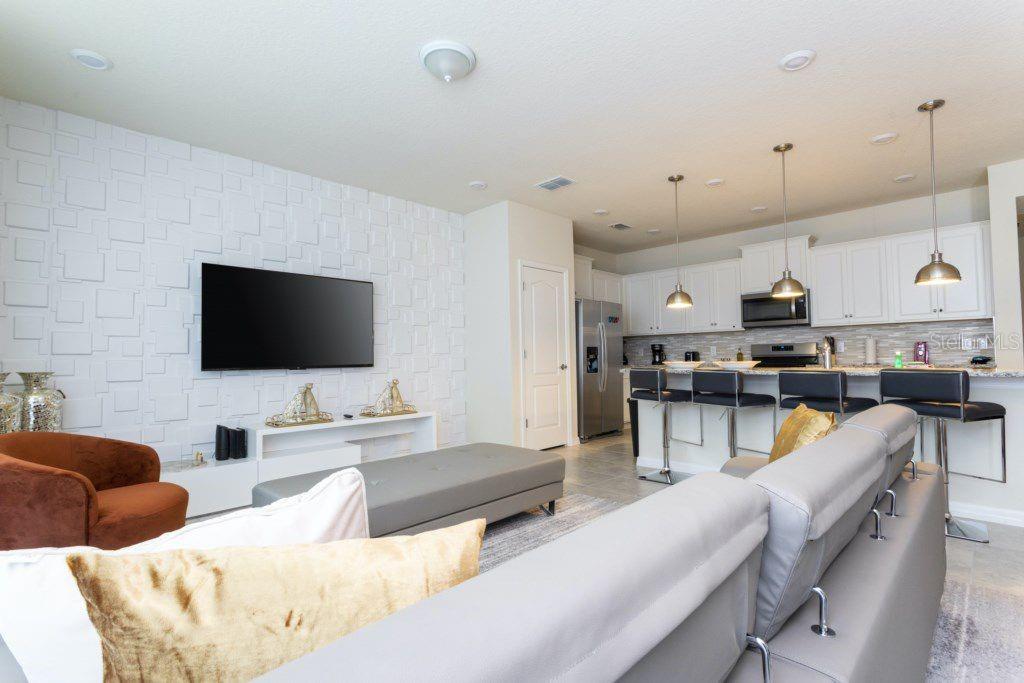 7586 OAK SPRING LN, DAVENPORT, FL, 33837