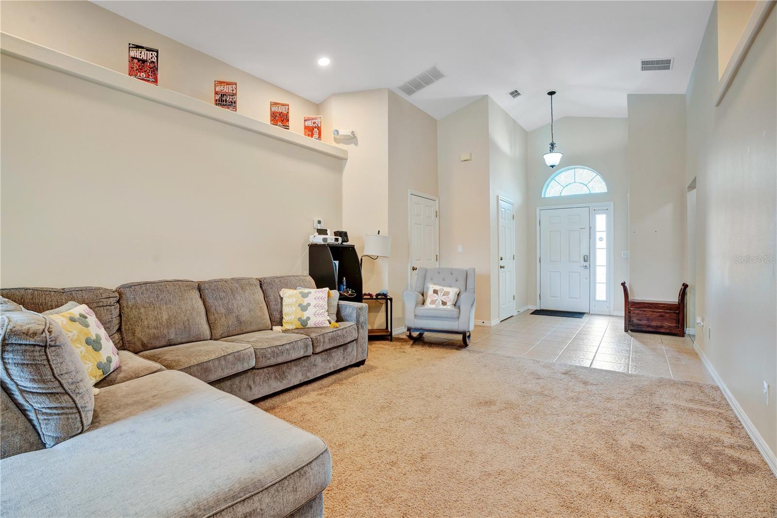 348 ROBIN RD, DAVENPORT, FL, 33896