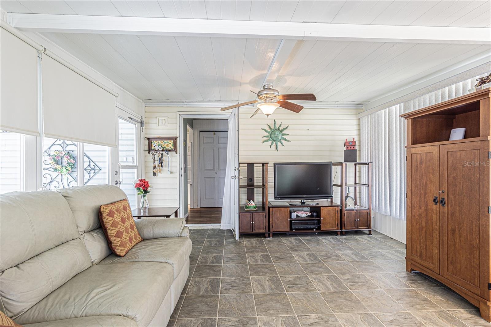 37607 NEUKOM AVE, ZEPHYRHILLS, FL, 33541