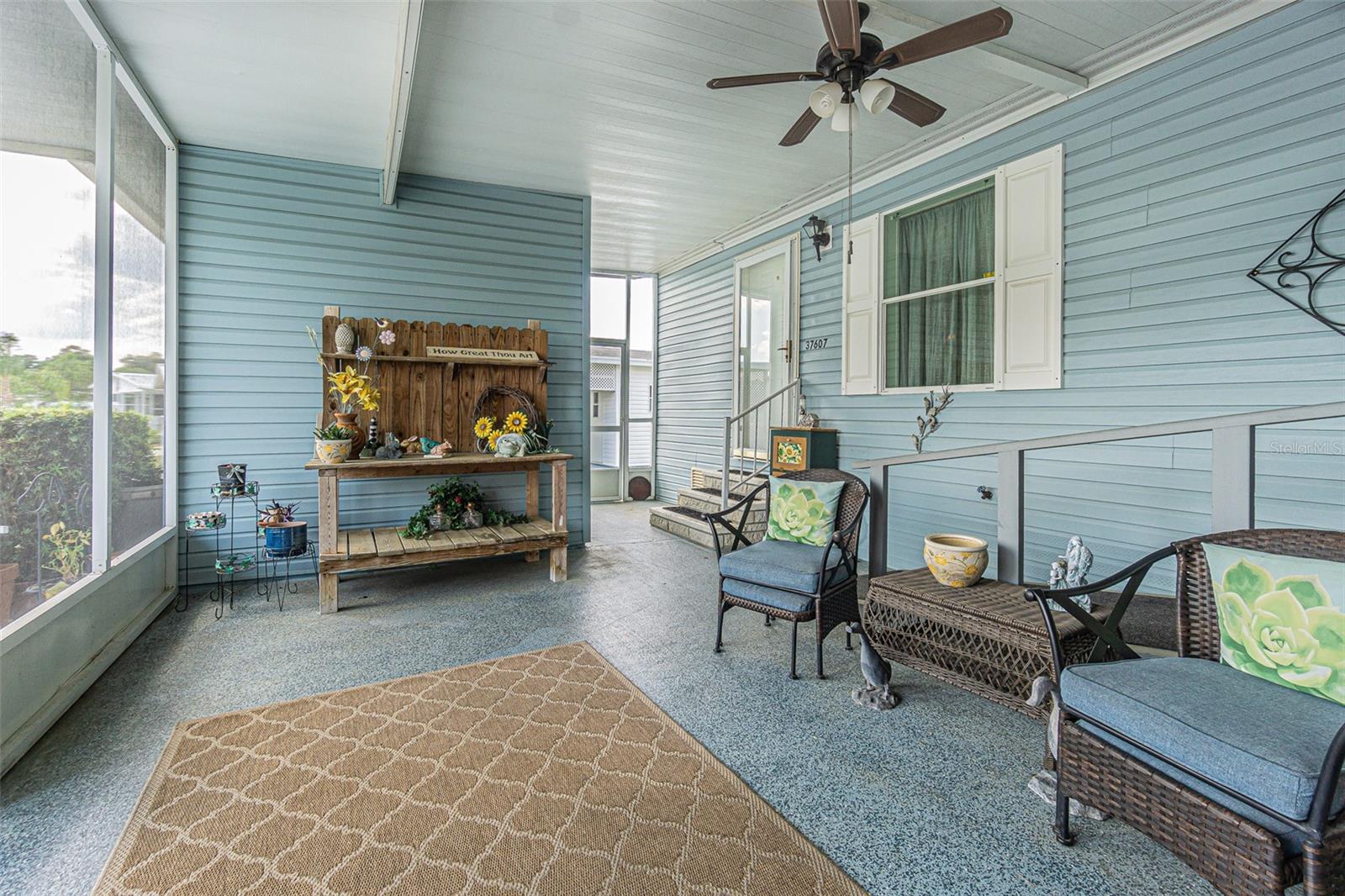 37607 NEUKOM AVE, ZEPHYRHILLS, FL, 33541