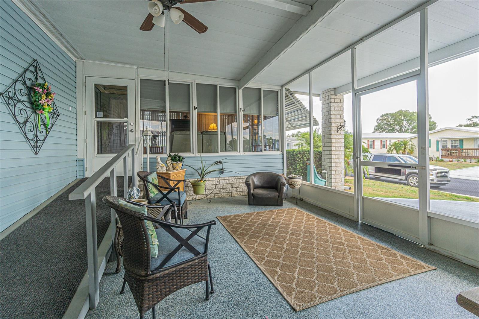 37607 NEUKOM AVE, ZEPHYRHILLS, FL, 33541