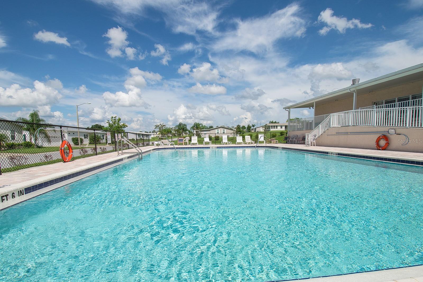37607 NEUKOM AVE, ZEPHYRHILLS, FL, 33541