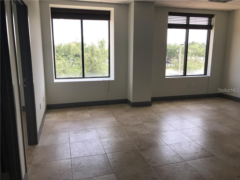 6735 CONROY RD #211, ORLANDO, FL, 32835