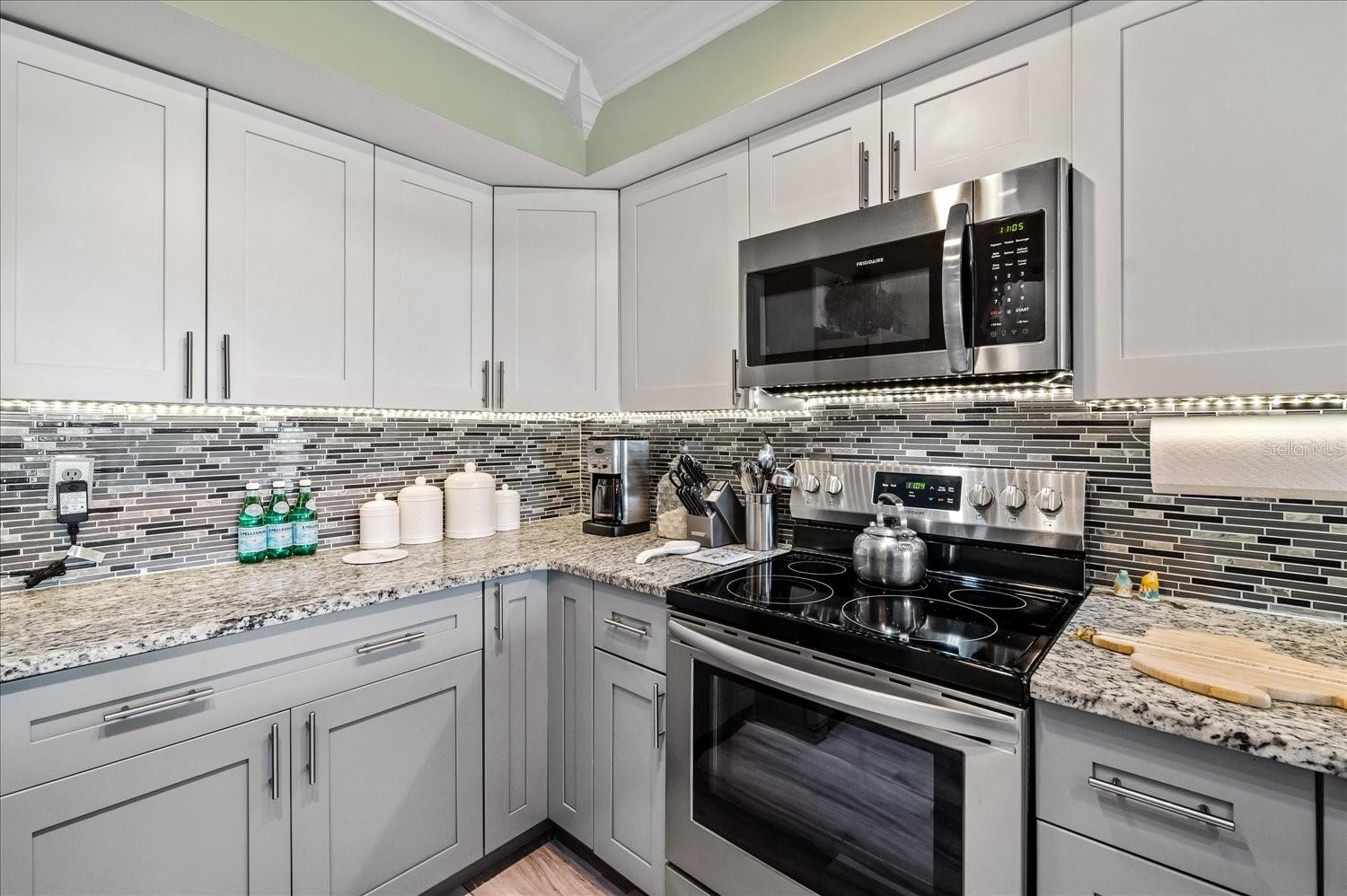 3621 EDGEWATER DR #207, SEBRING, FL, 33872
